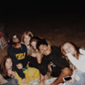 Meet your Posher, Cyana